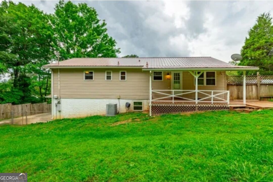 72 Gregory Lane Property Photo 2