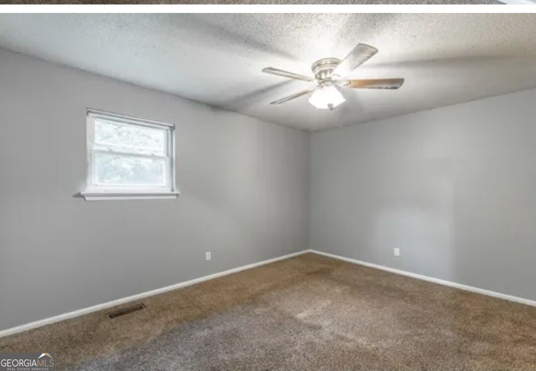 72 Gregory Lane Property Photo 10