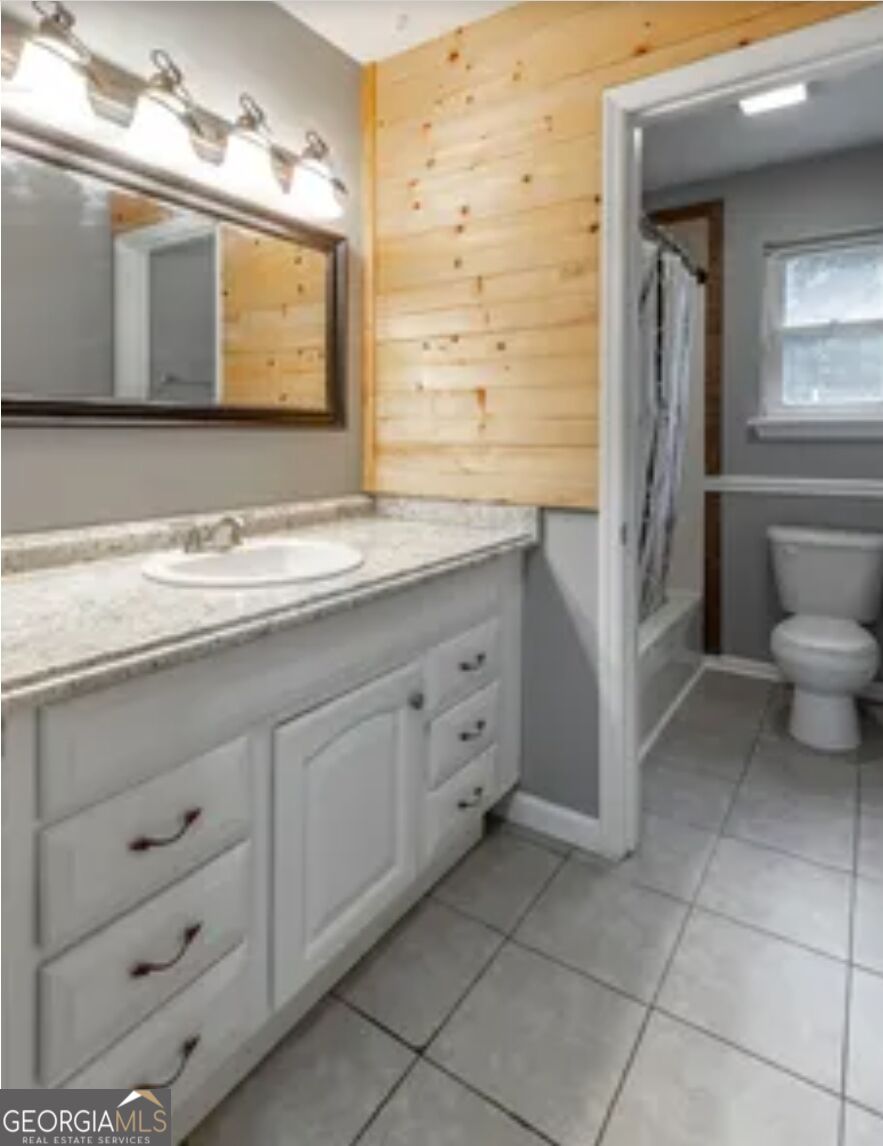 72 Gregory Lane Property Photo 12