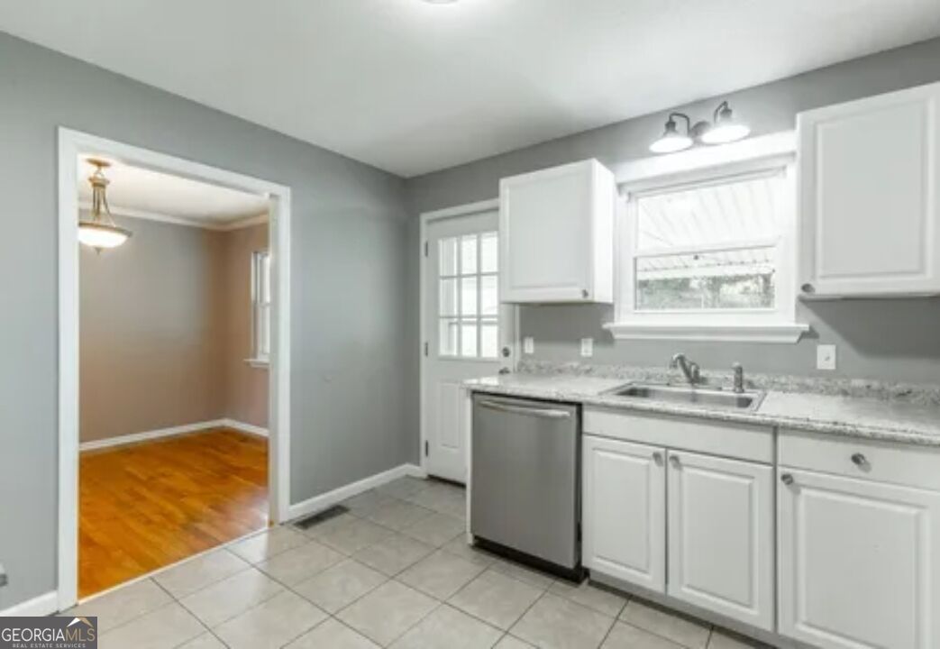 72 Gregory Lane Property Photo 17
