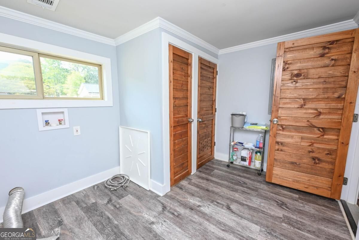 53 East Jones Street Property Photo 11