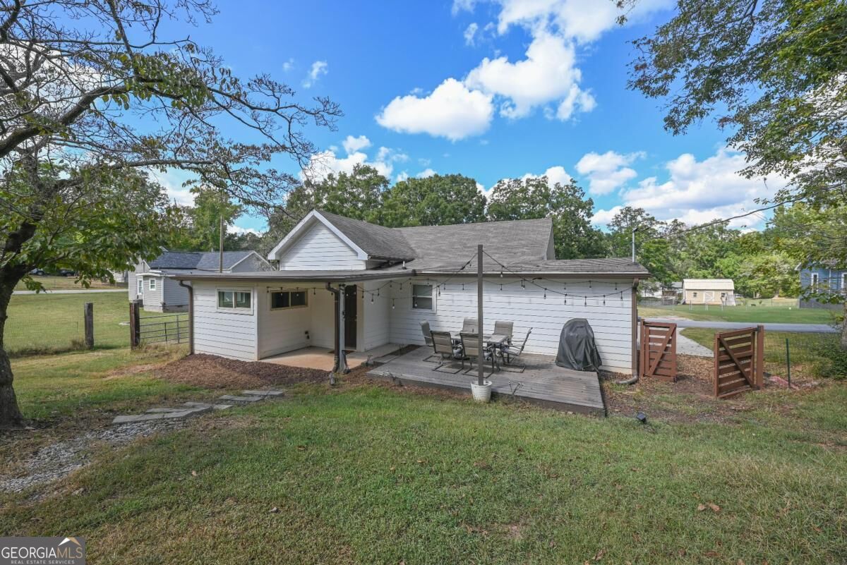 53 East Jones Street Property Photo 28