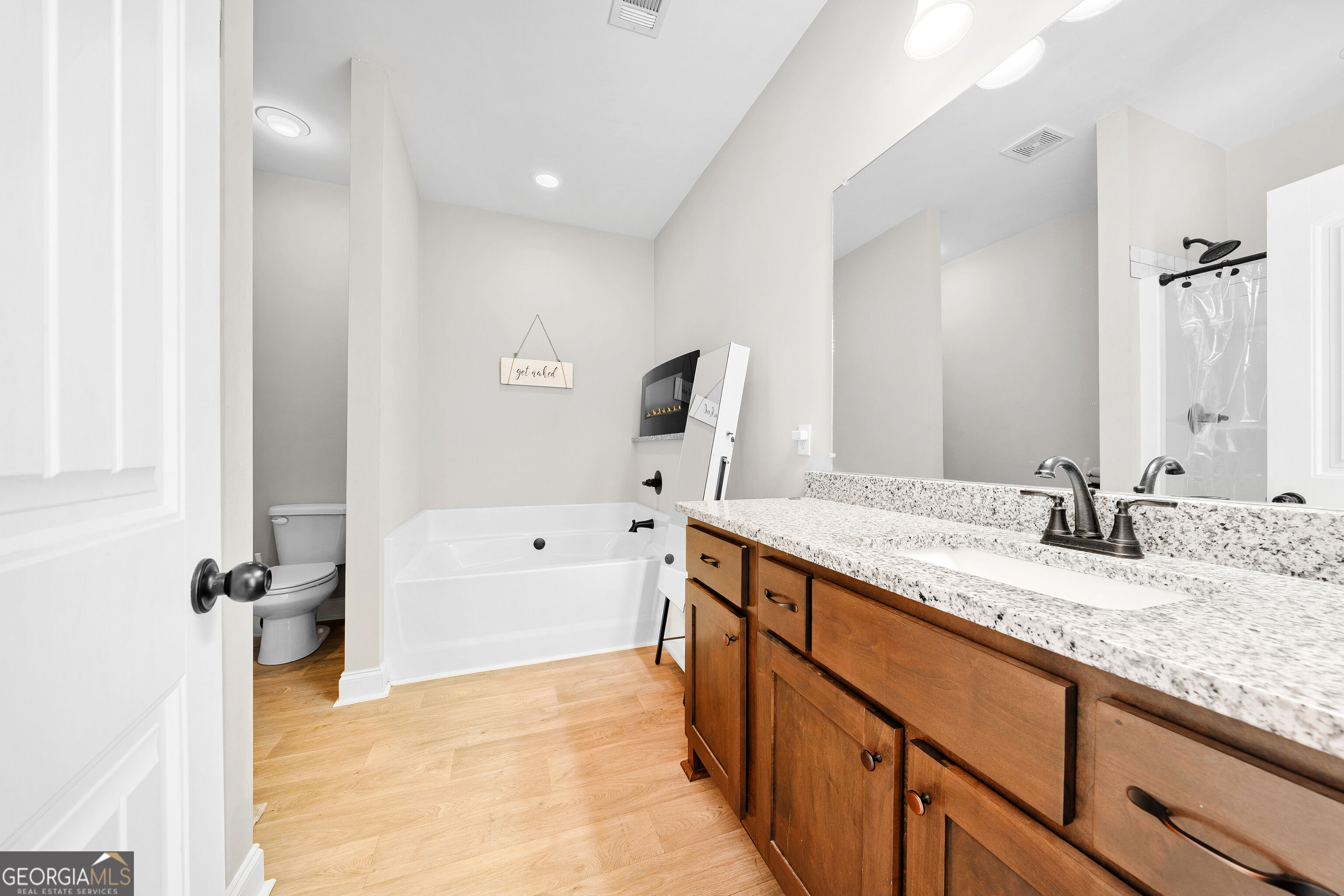 108 & 72 Cotton Drive Property Photo 16