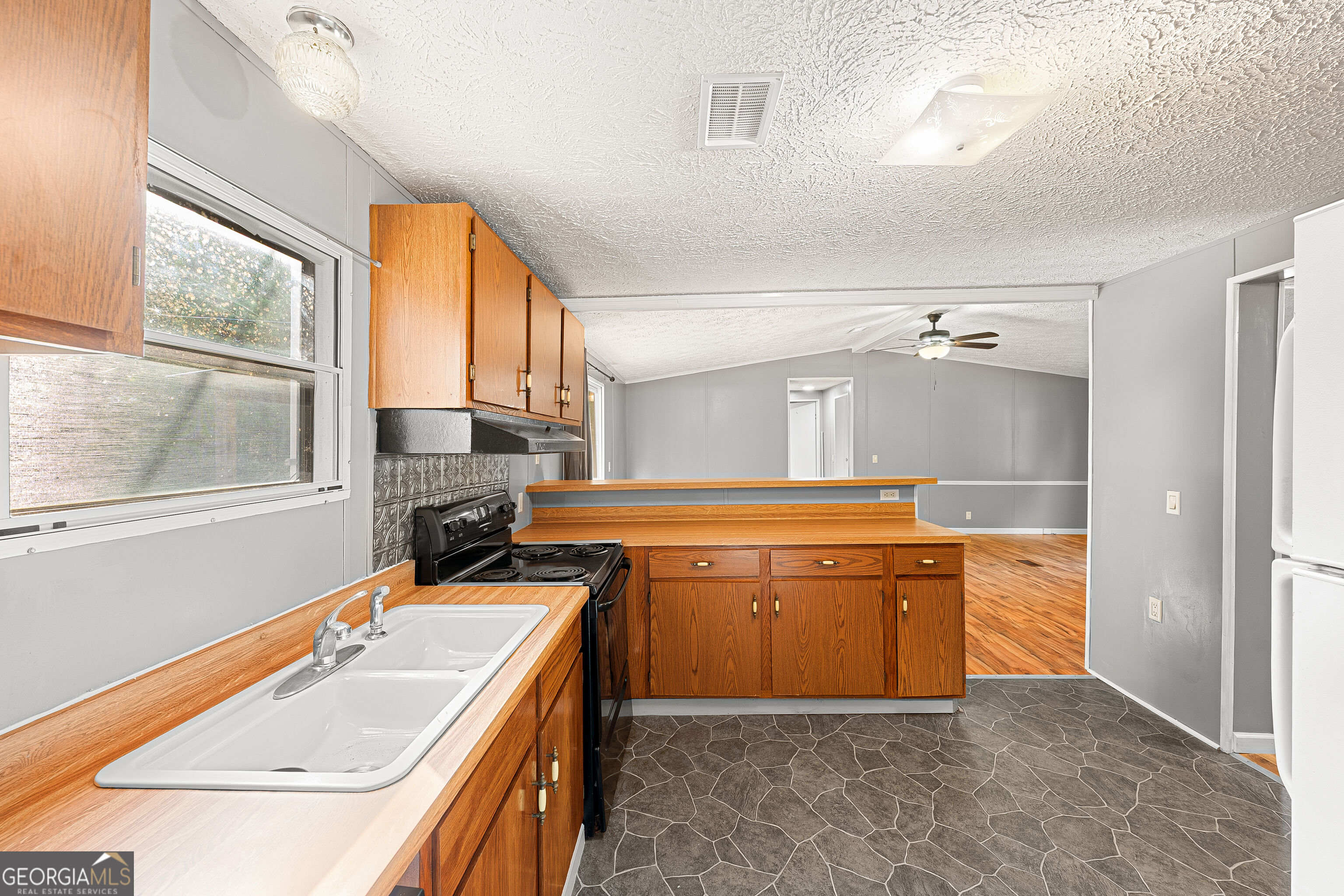 108 & 72 Cotton Drive Property Photo 35