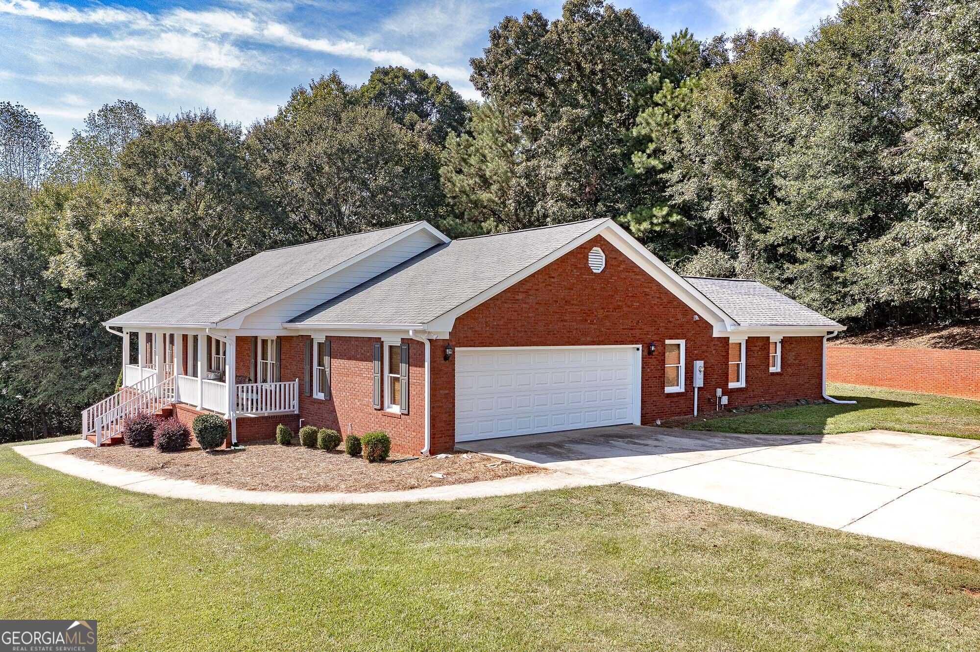 437 Riverwalk Property Photo 3