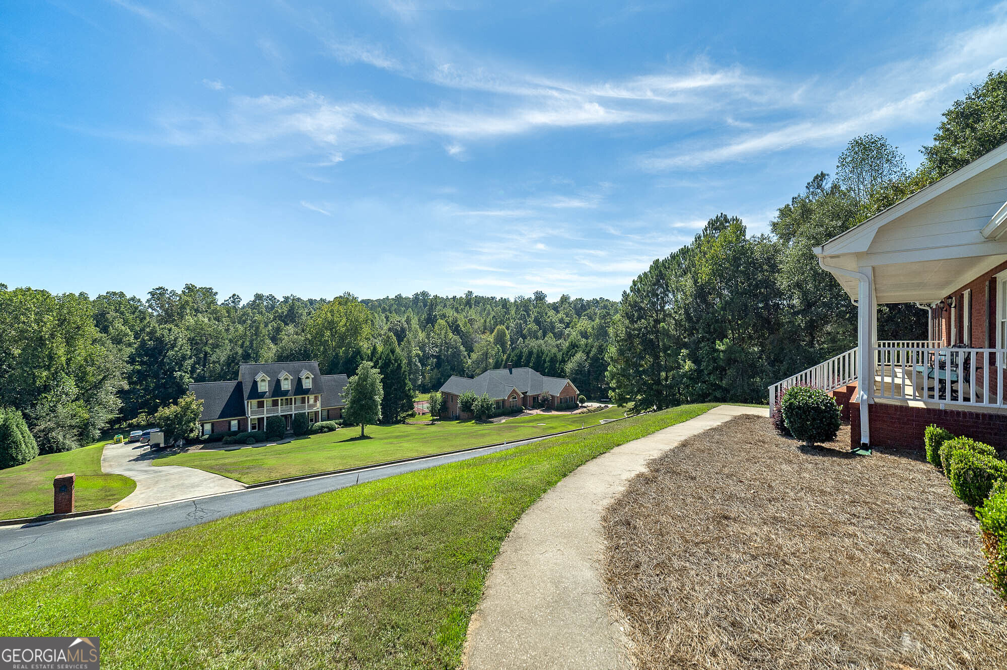 437 Riverwalk Property Photo 4