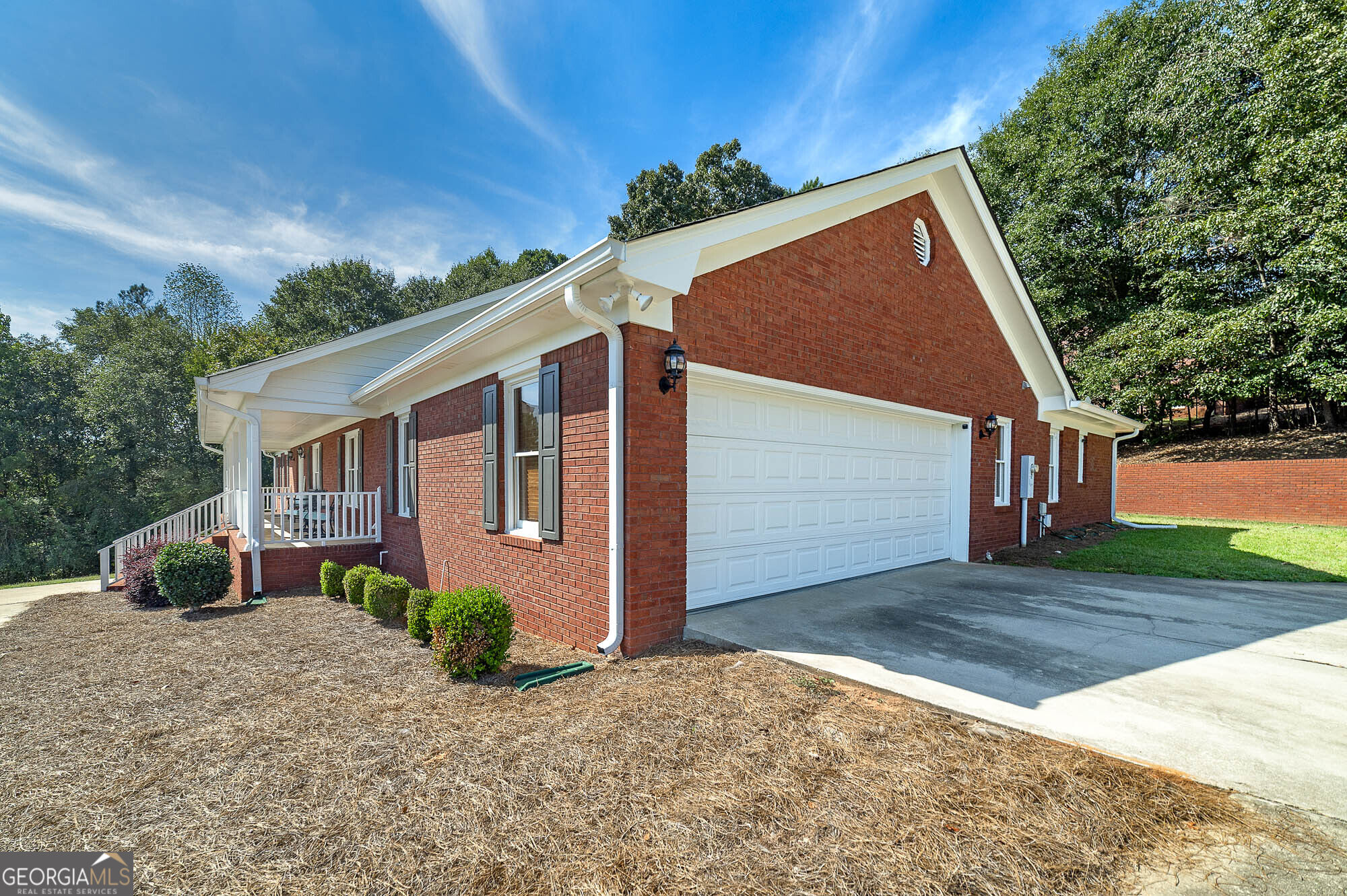 437 Riverwalk Property Photo 5