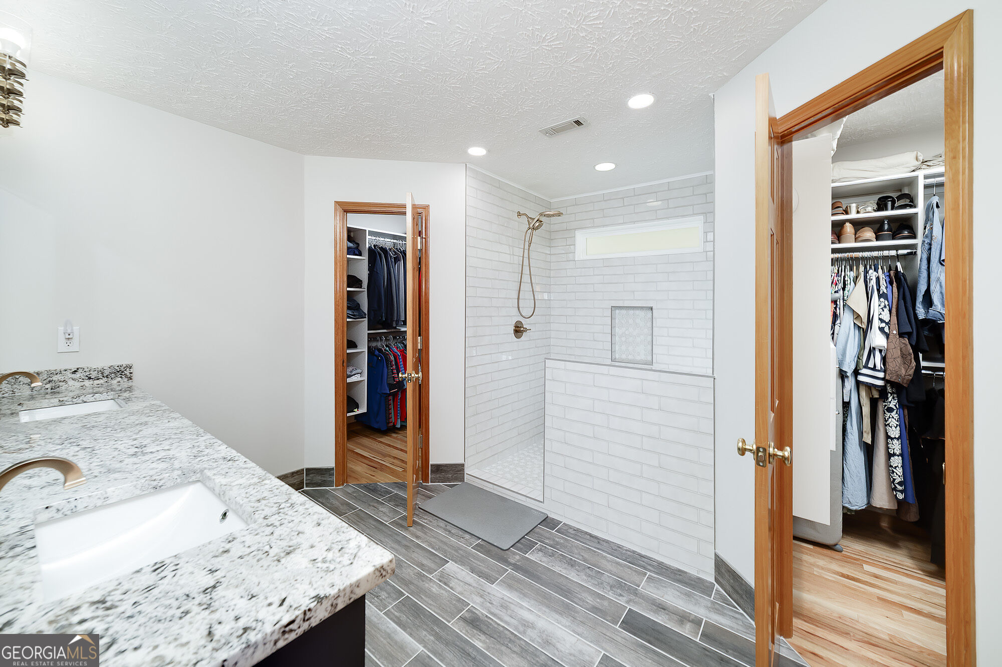 437 Riverwalk Property Photo 36