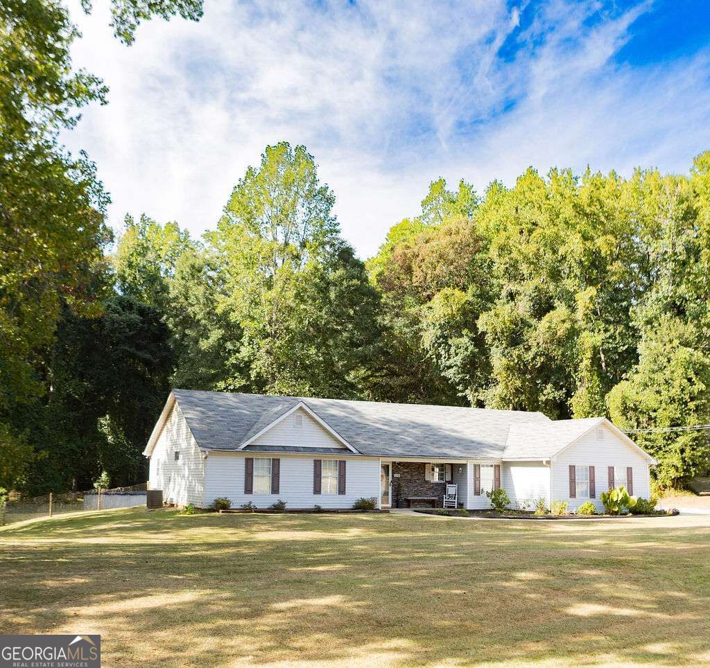 160 Eastwood Forest Property Photo 1