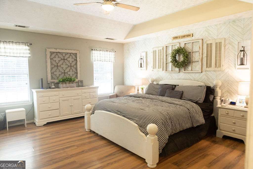 160 Eastwood Forest Property Photo 23