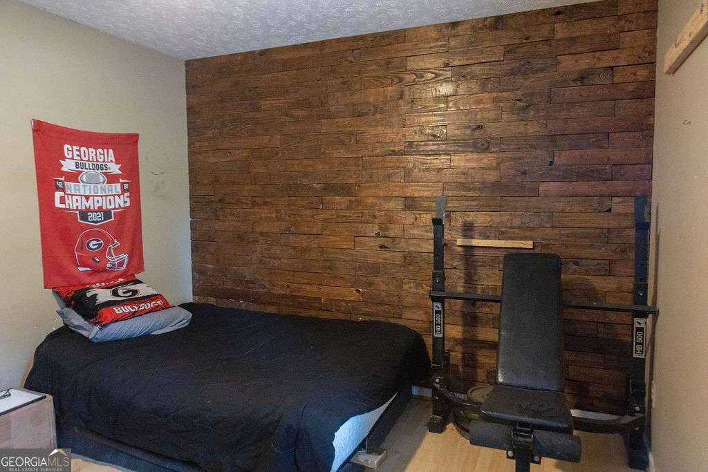 160 Eastwood Forest Property Photo 32