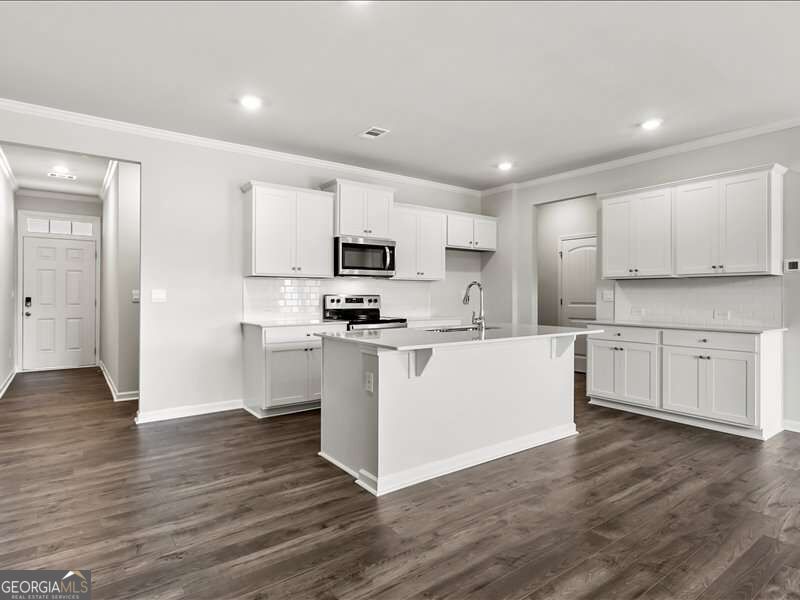 5133 Tulip Square Property Photo 8