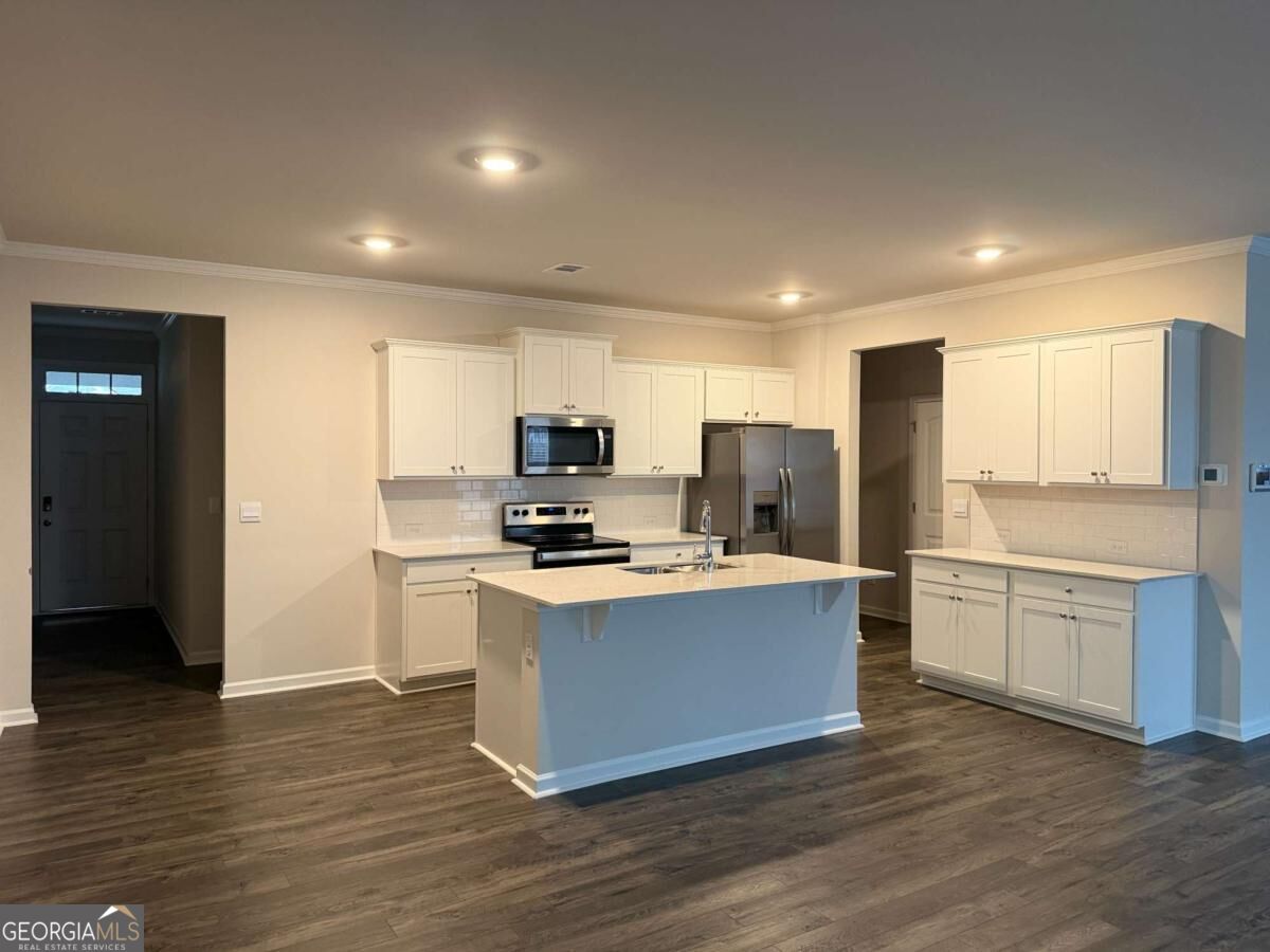 5133 Tulip Square Property Photo 13