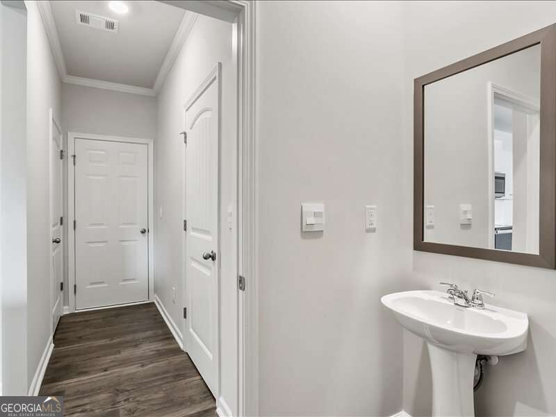 5133 Tulip Square Property Photo 24