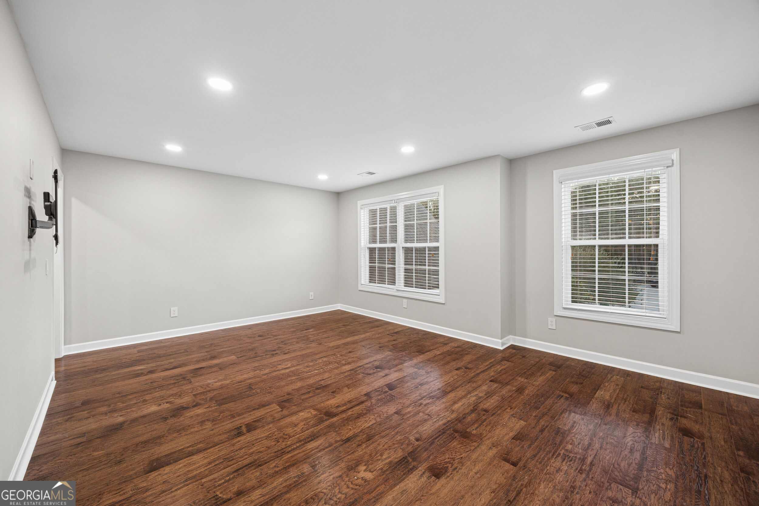 118 Sutton Lane Property Photo 30