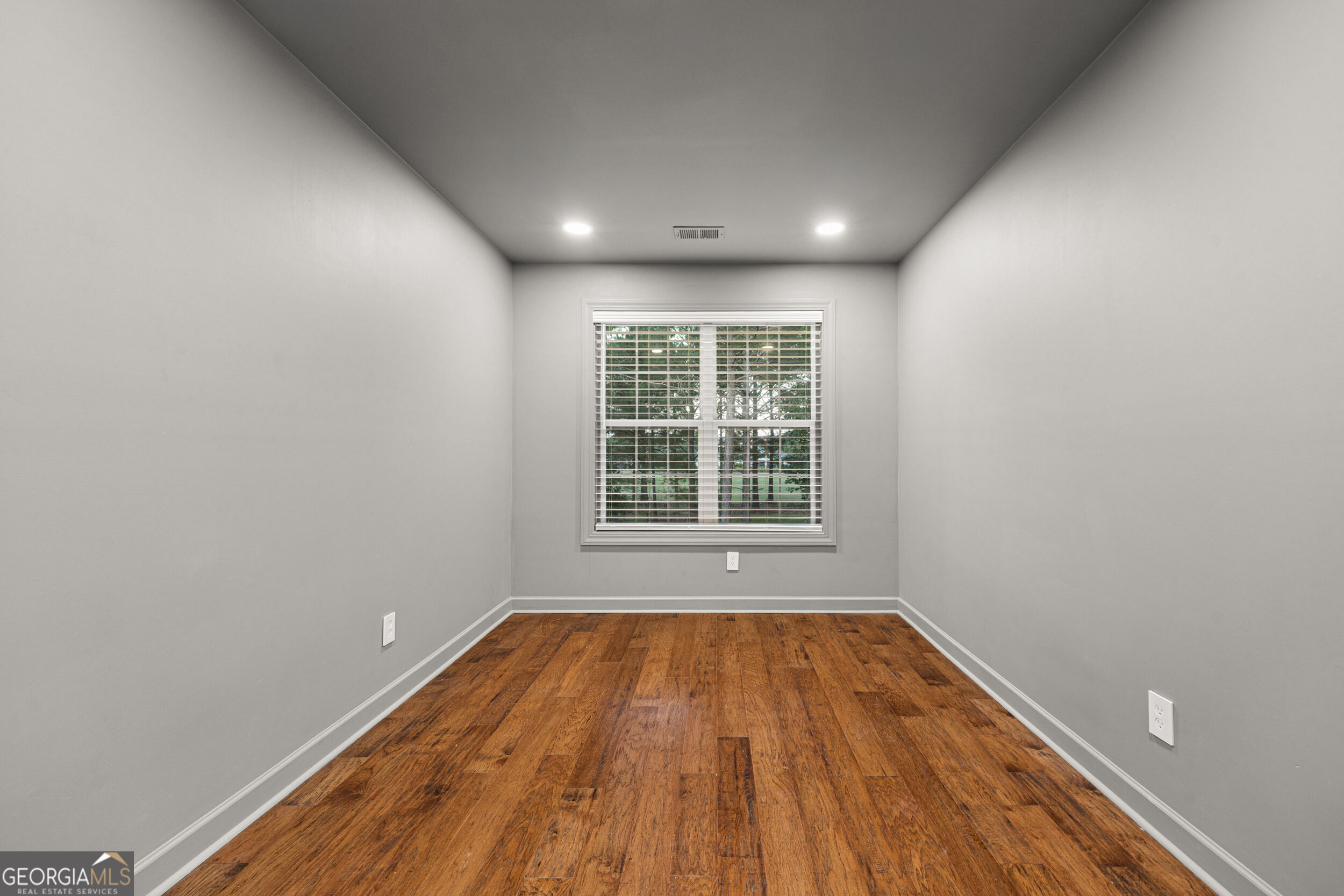 118 Sutton Lane Property Photo 32