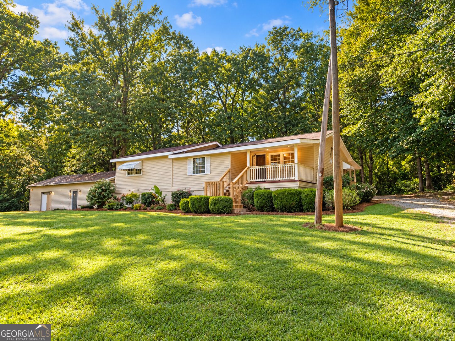 81 Anderson Lane
