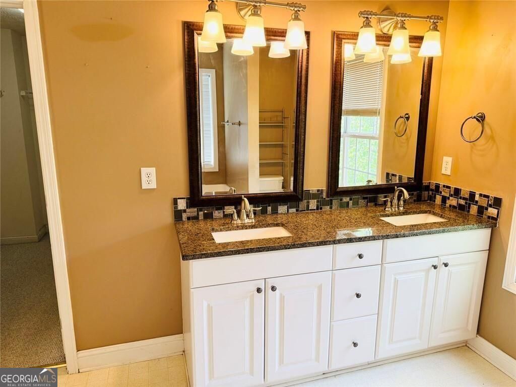 543 Saddle Ridge Drive Property Photo 23