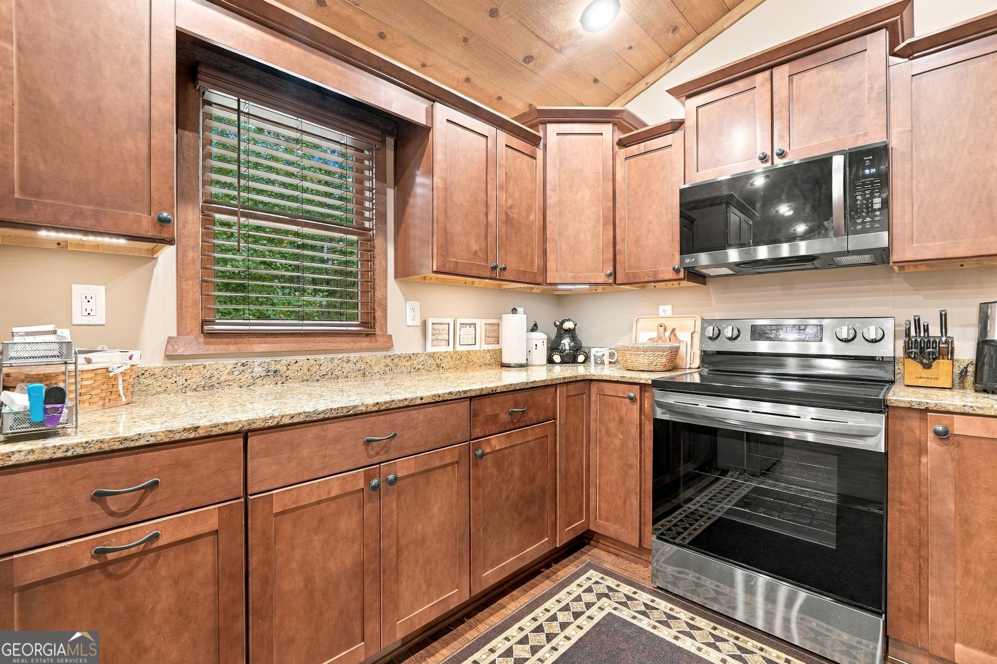 24 Jared Road Property Photo 9