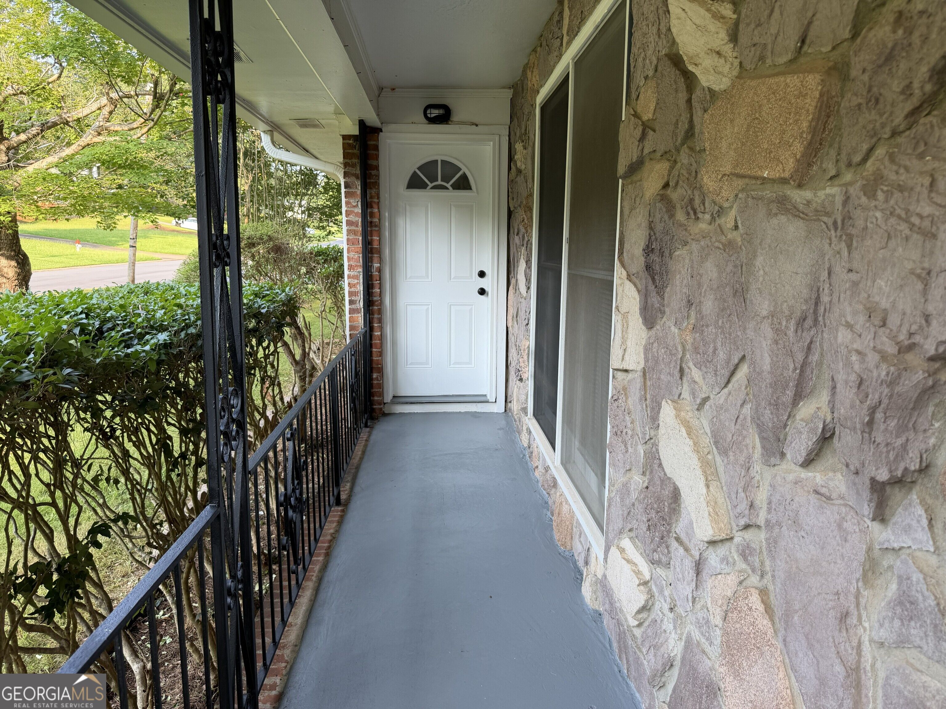 490 Tall Deer Drive Property Photo 3
