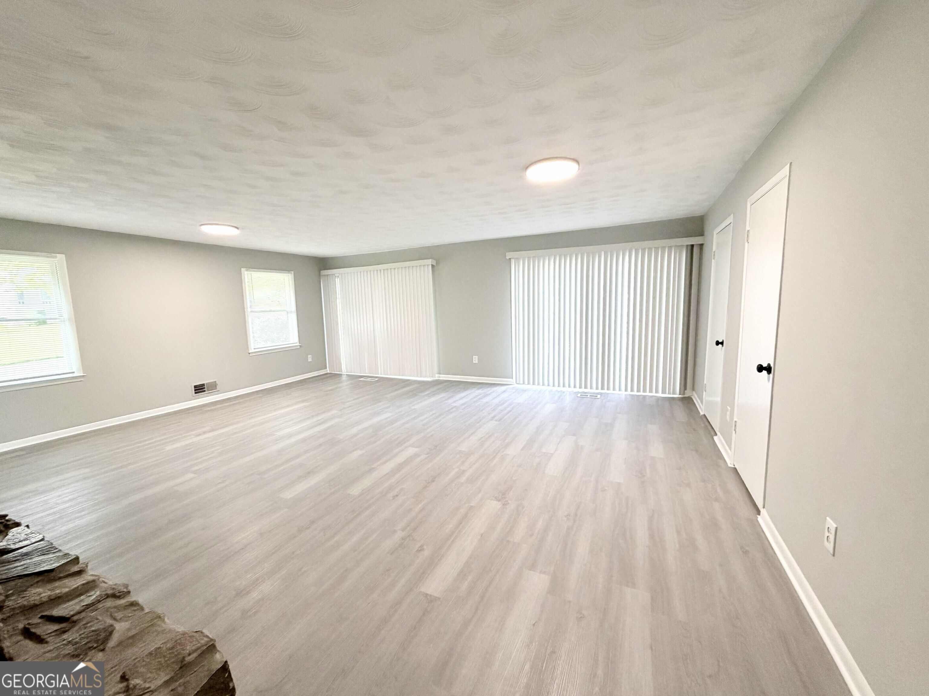 490 Tall Deer Drive Property Photo 8
