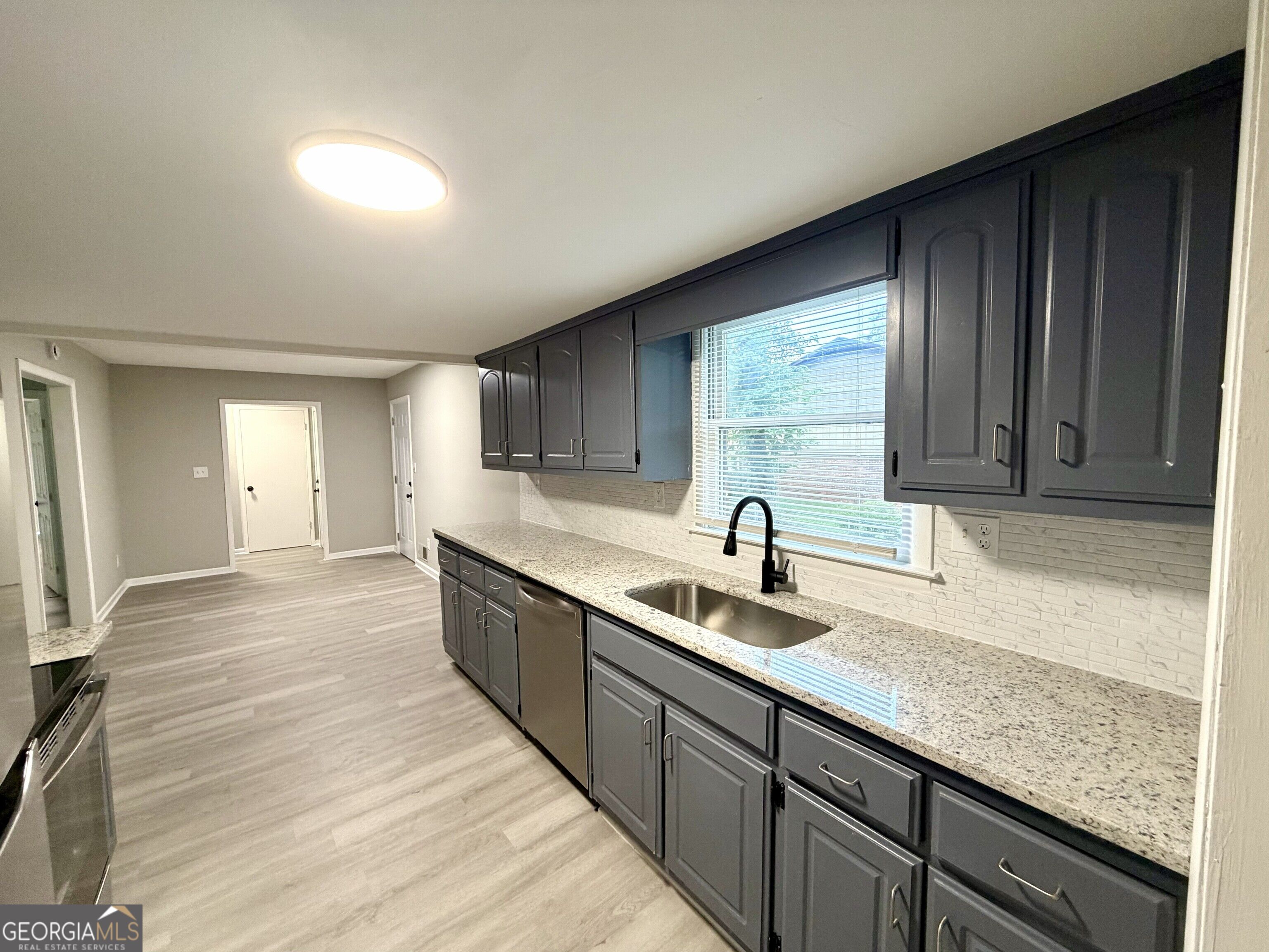 490 Tall Deer Drive Property Photo 15