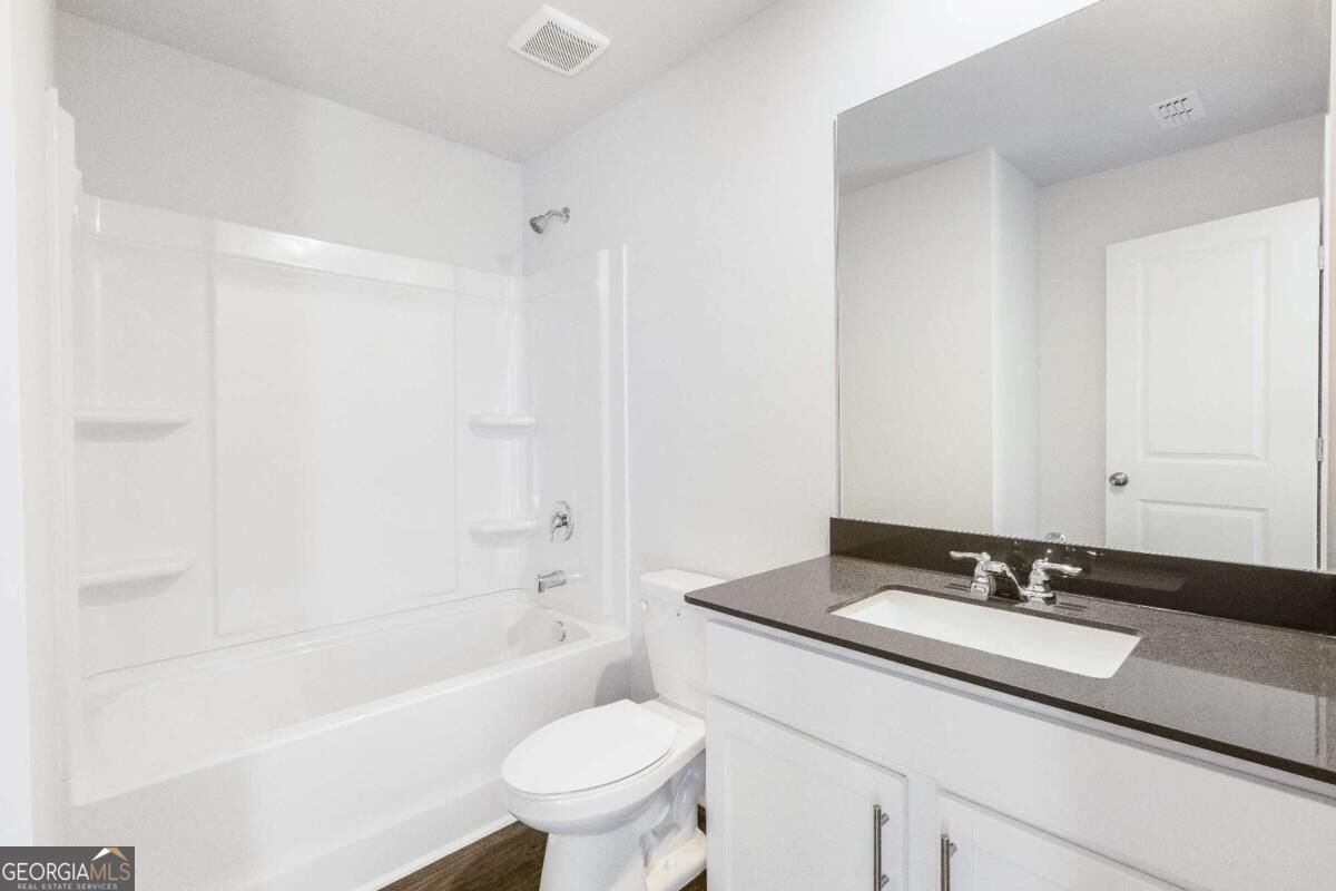 401 Whitehorse Way Property Photo 22