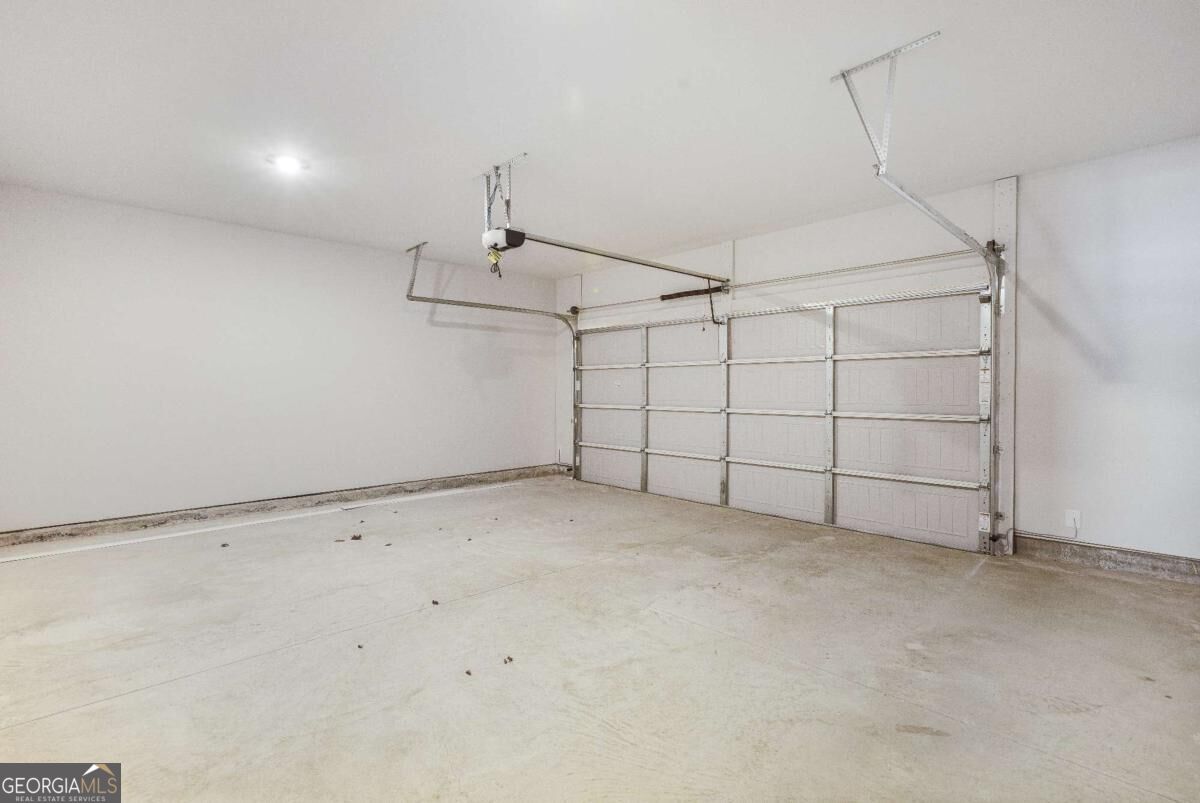 401 Whitehorse Way Property Photo 24