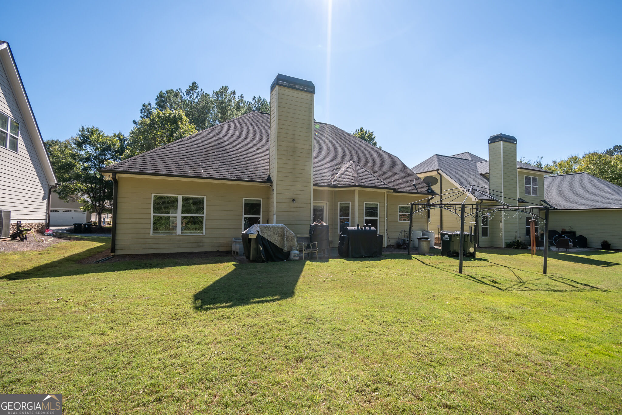 1120 Arlington Place Property Photo 5