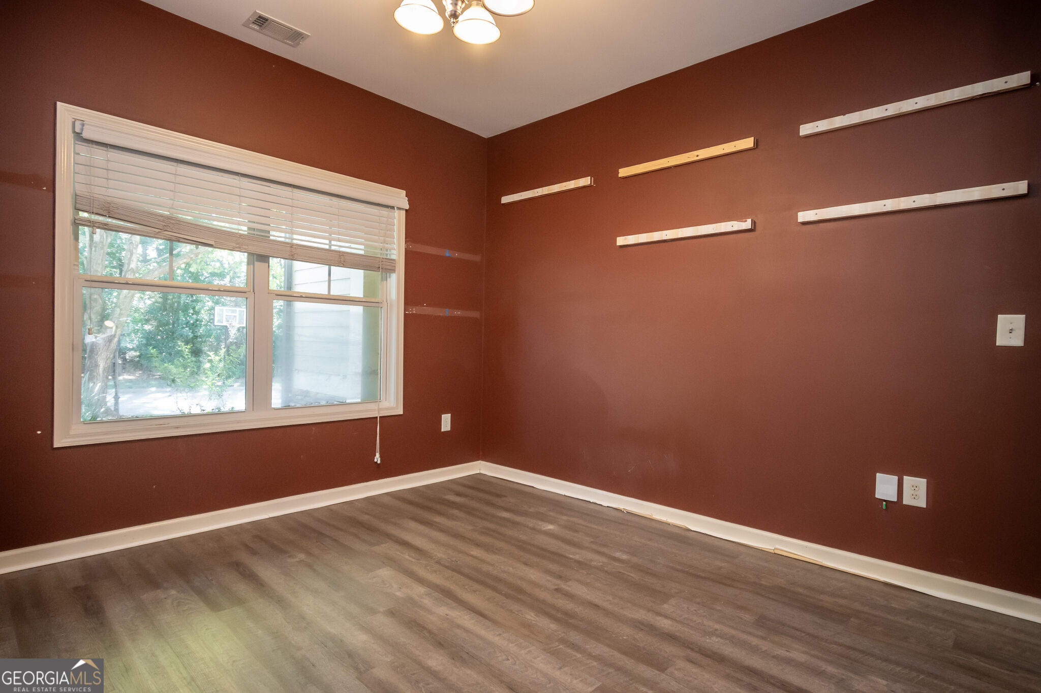 1120 Arlington Place Property Photo 12