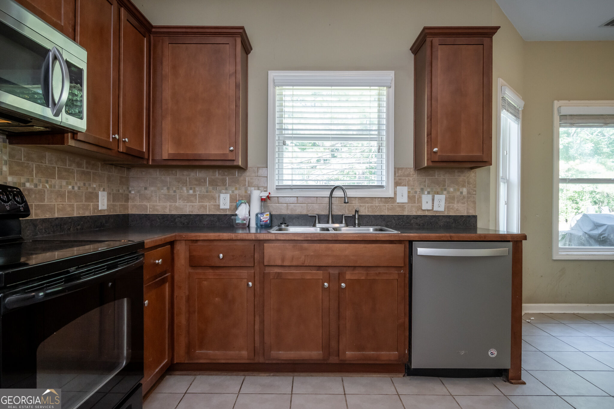 1120 Arlington Place Property Photo 20