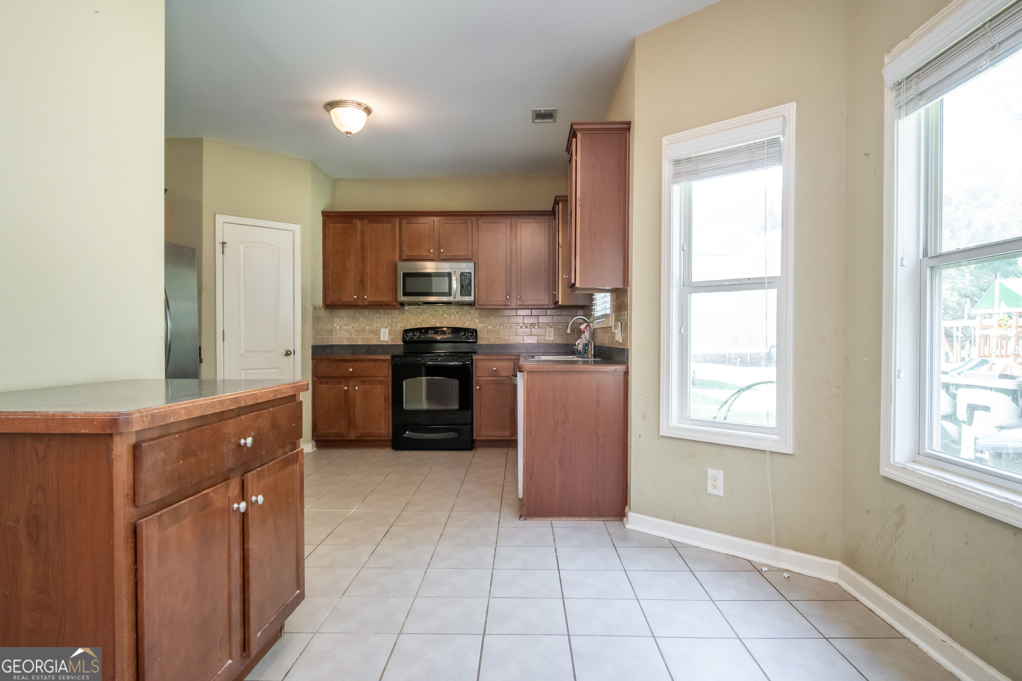 1120 Arlington Place Property Photo 25