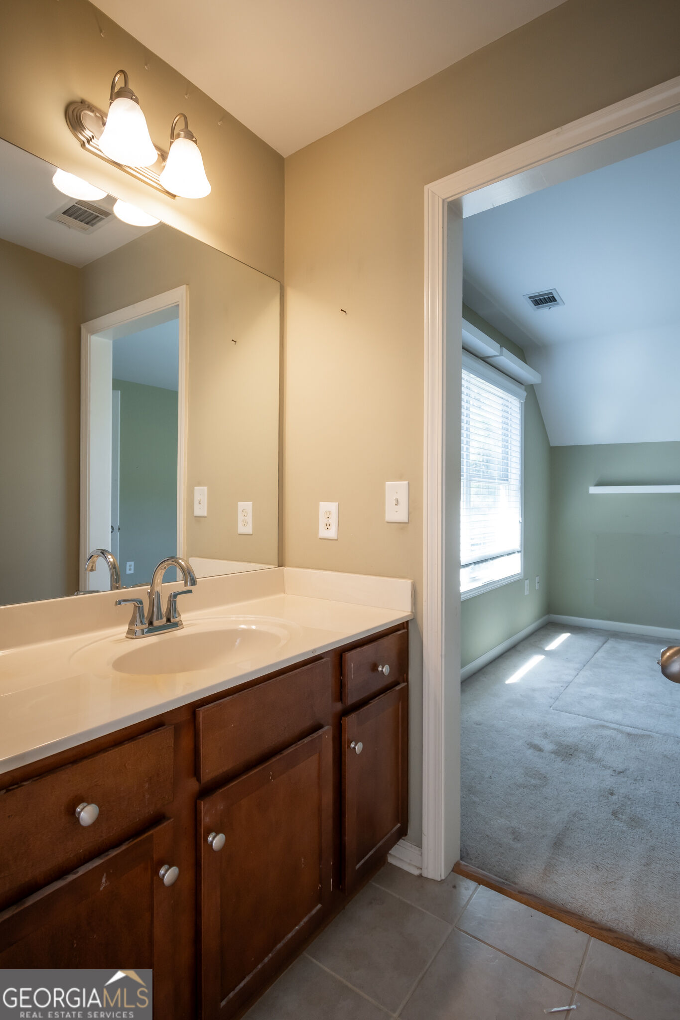 1120 Arlington Place Property Photo 43