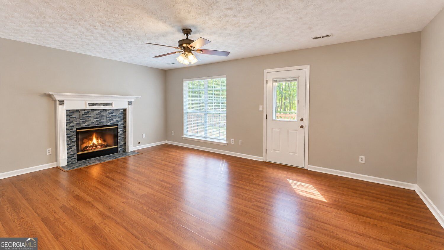 20 Bartlett Drive Property Photo 10