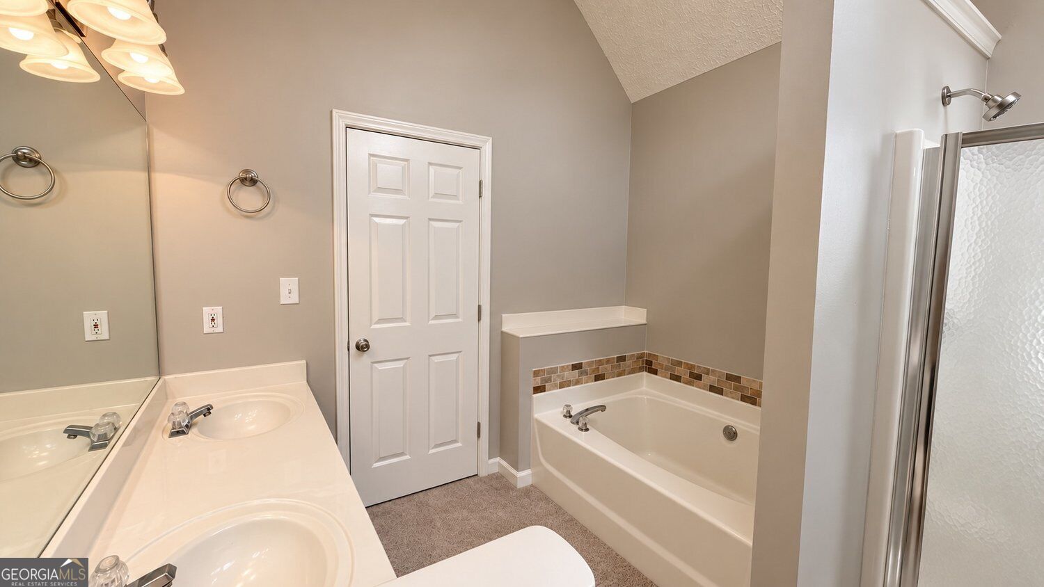 20 Bartlett Drive Property Photo 16