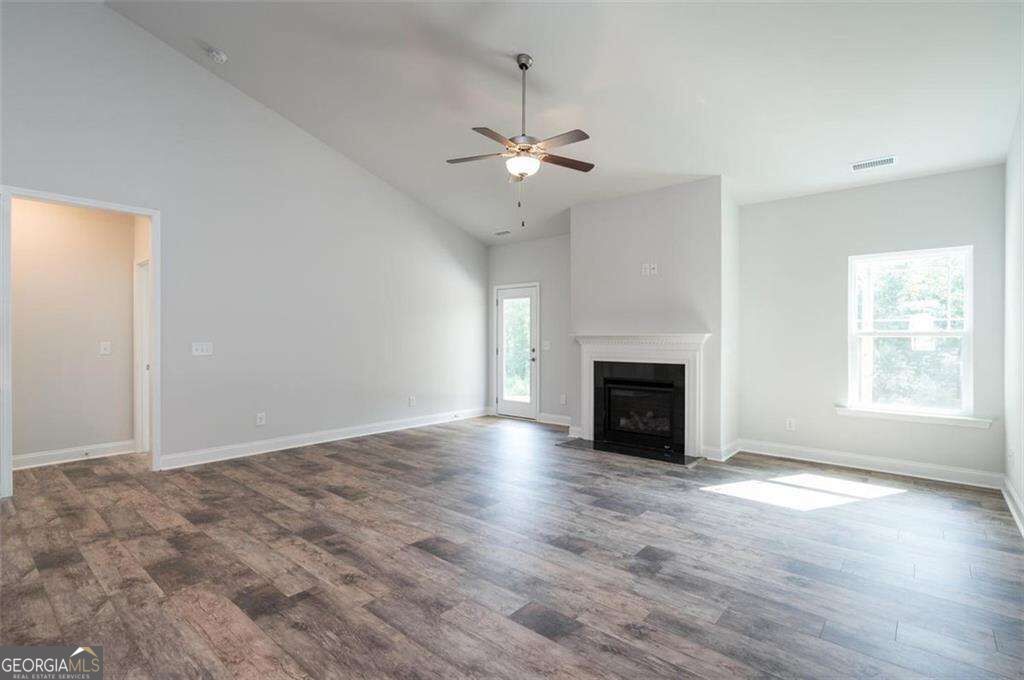 885 Eagle Heights Drive Property Photo 11