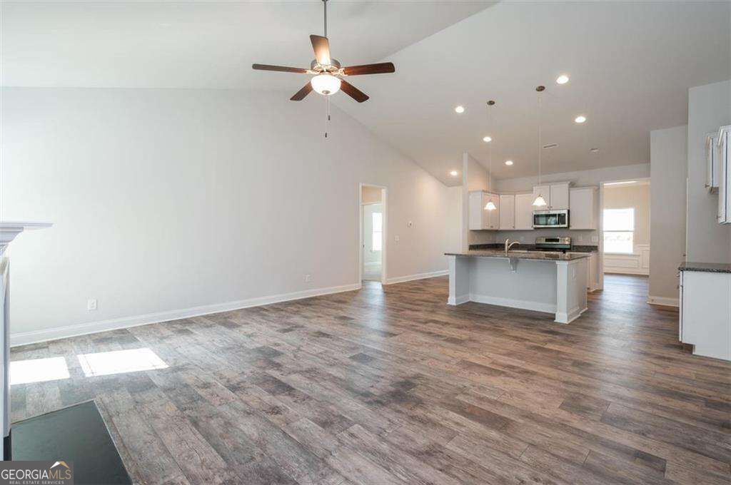885 Eagle Heights Drive Property Photo 13