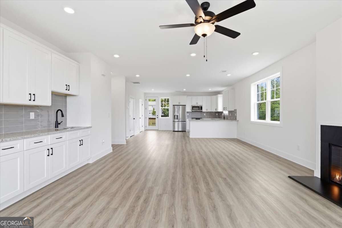 208 Mission Way Property Photo 12
