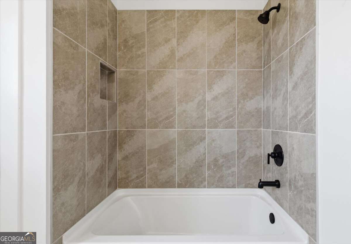 208 Mission Way Property Photo 30