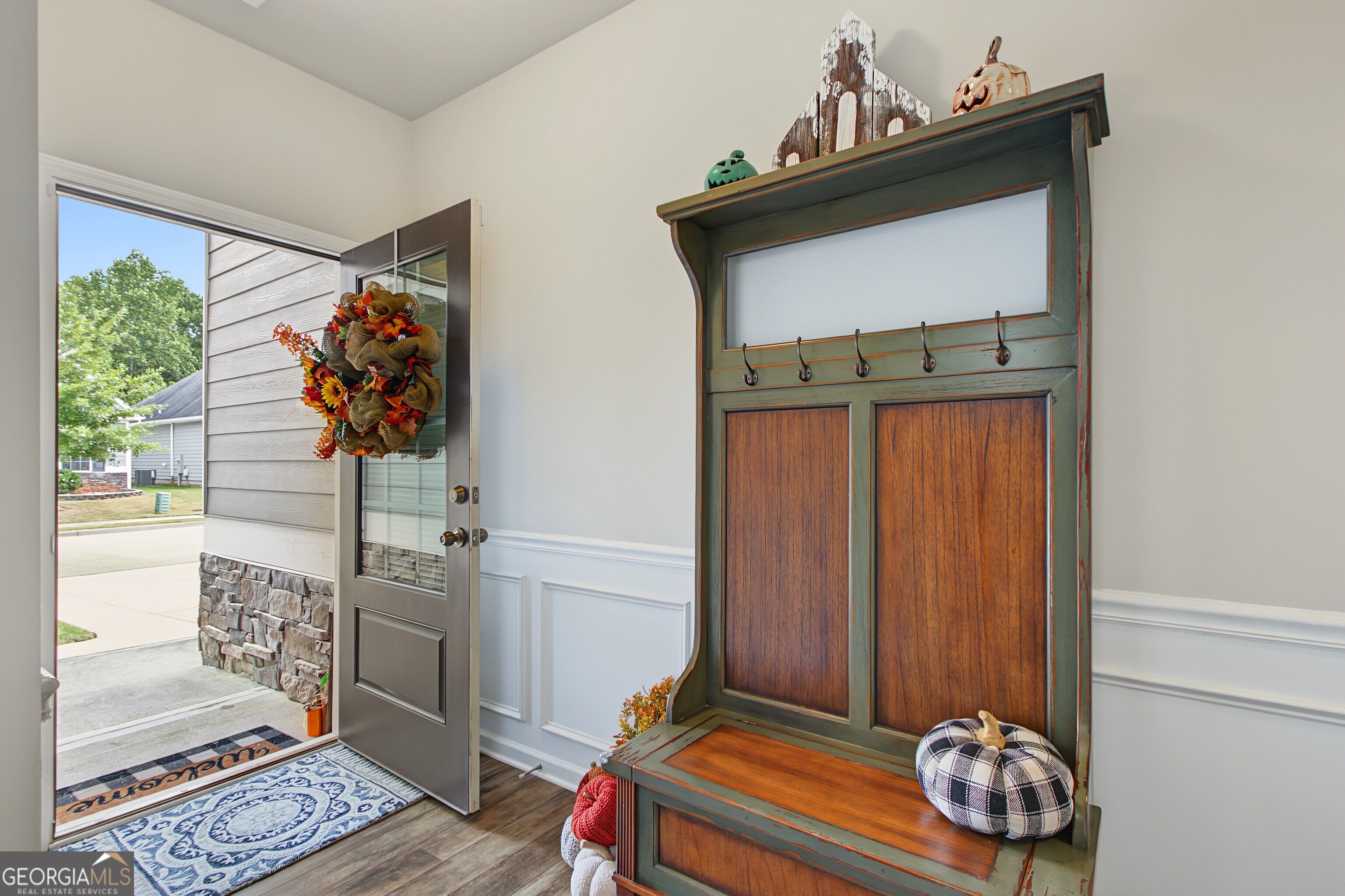 137 Thomaston Street Property Photo 4