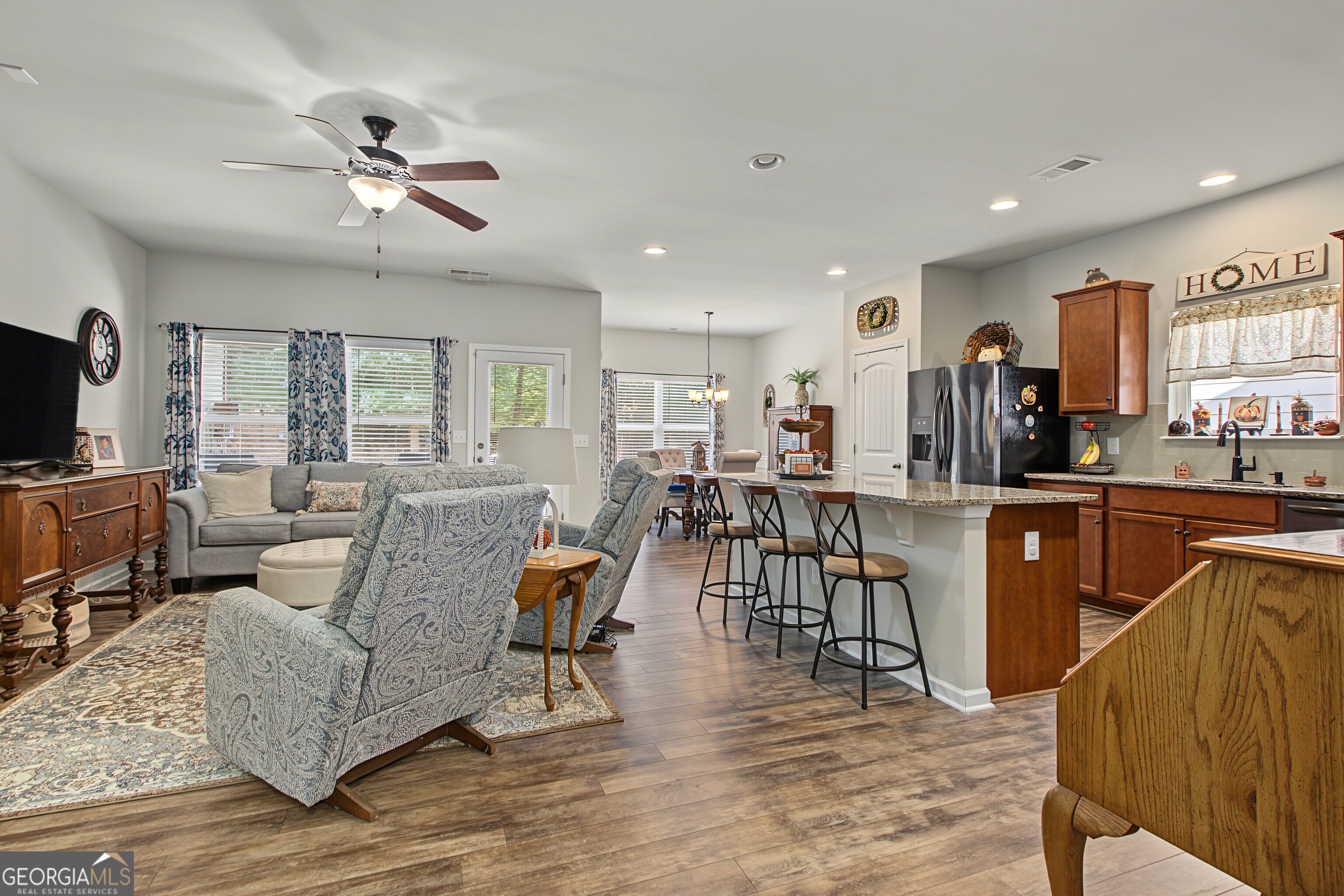 137 Thomaston Street Property Photo 12