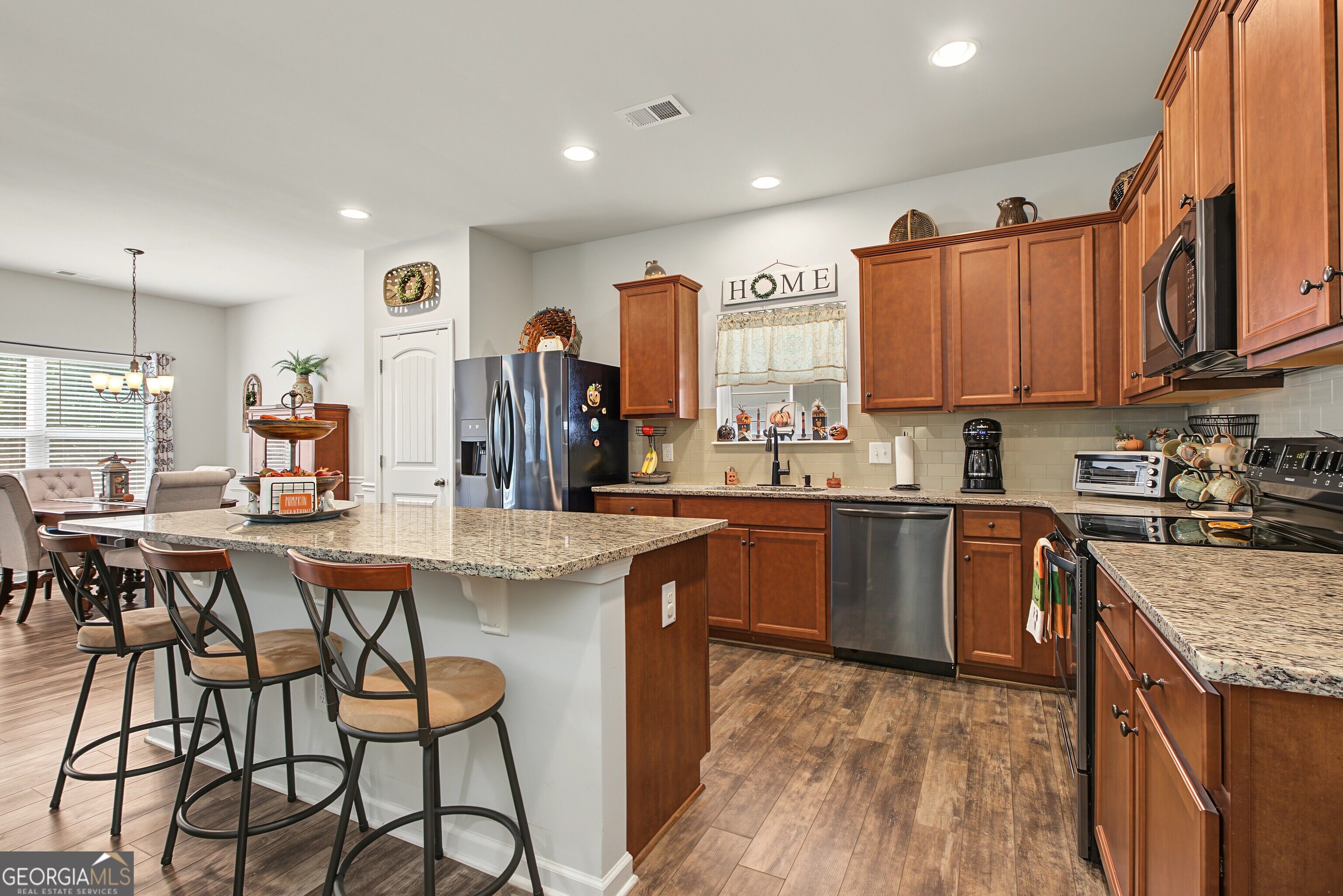 137 Thomaston Street Property Photo 17