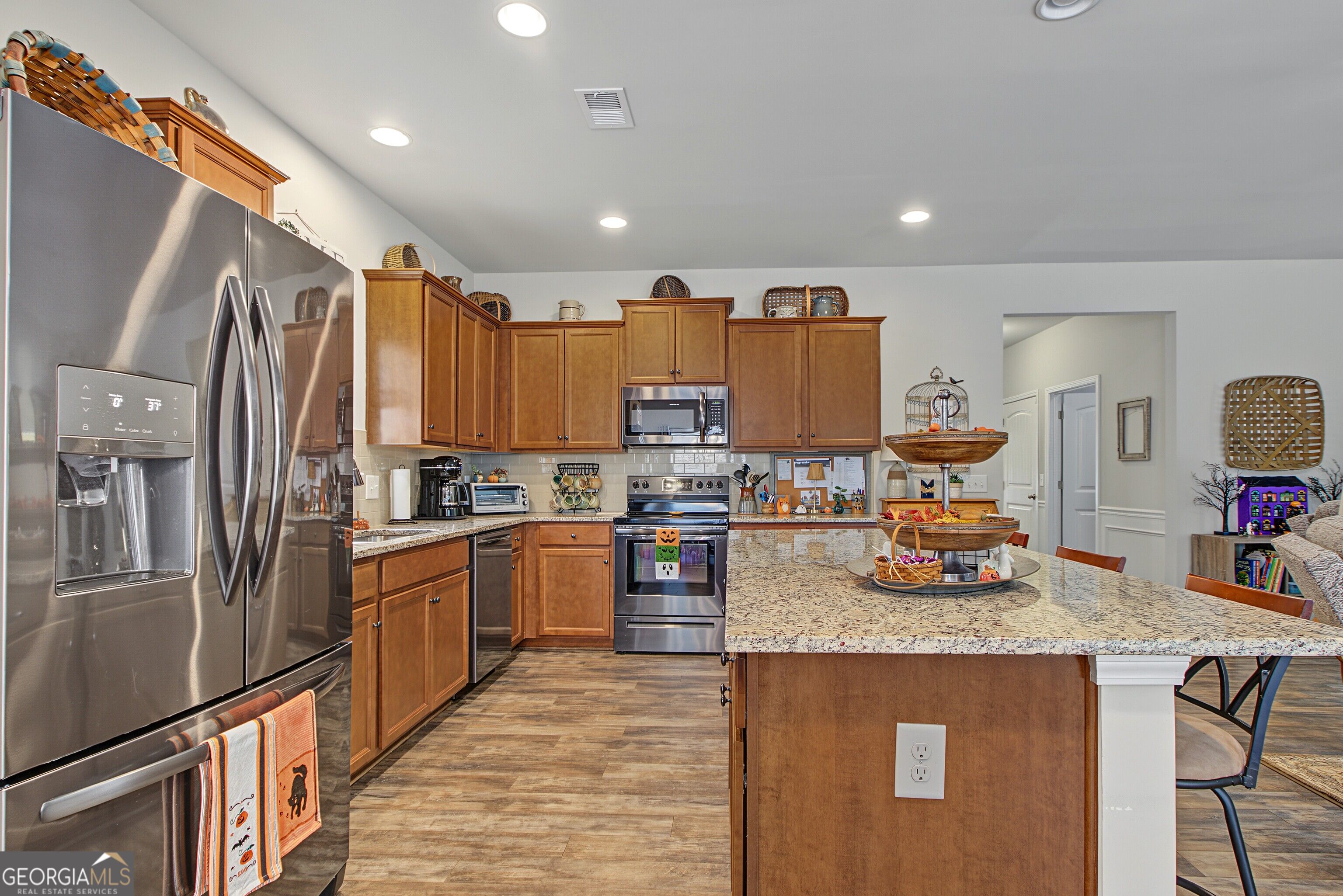 137 Thomaston Street Property Photo 18