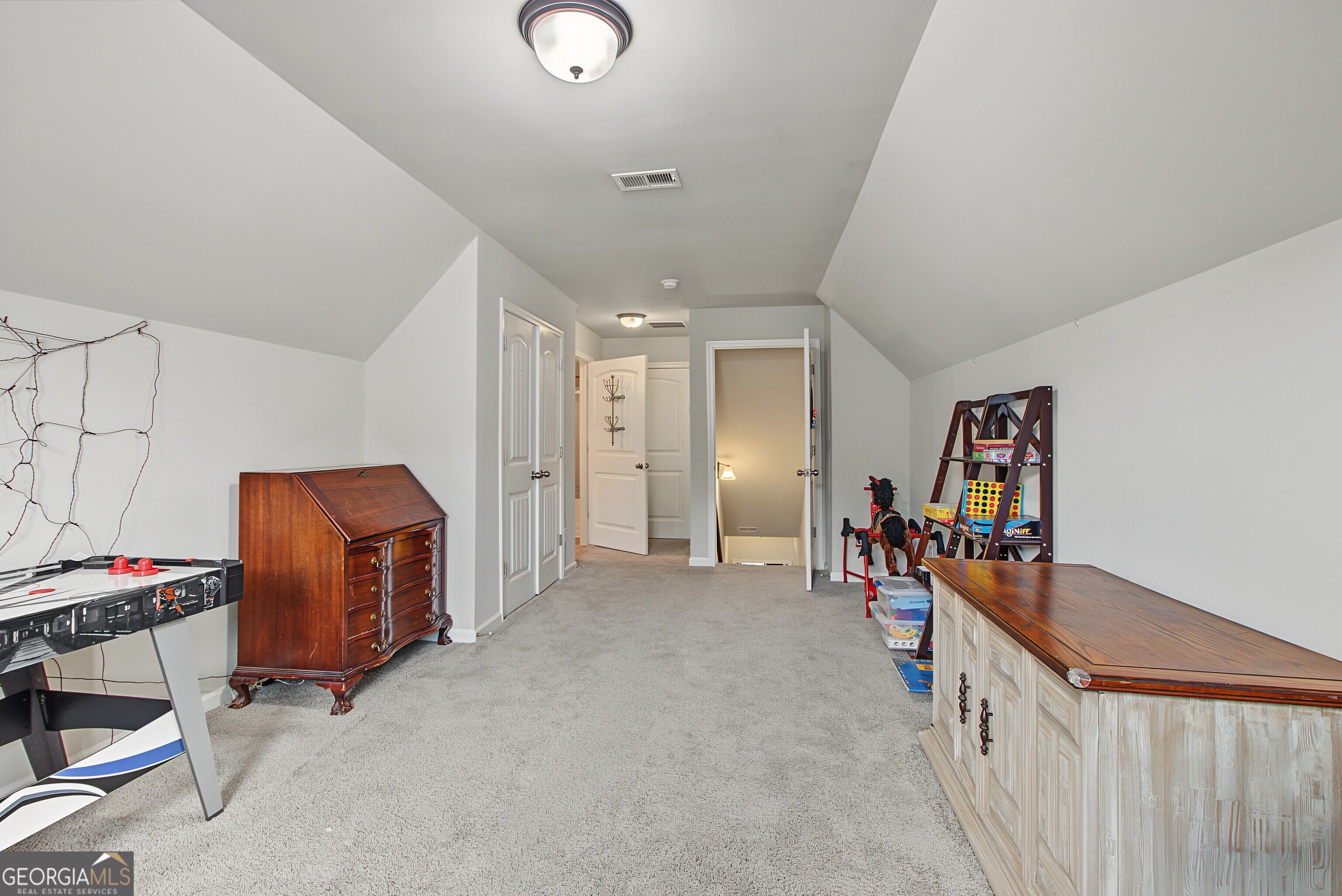 137 Thomaston Street Property Photo 33