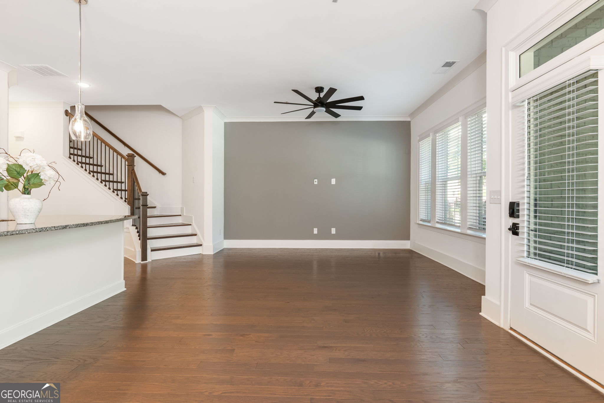 2764 Bell Drive Se Property Photo 6