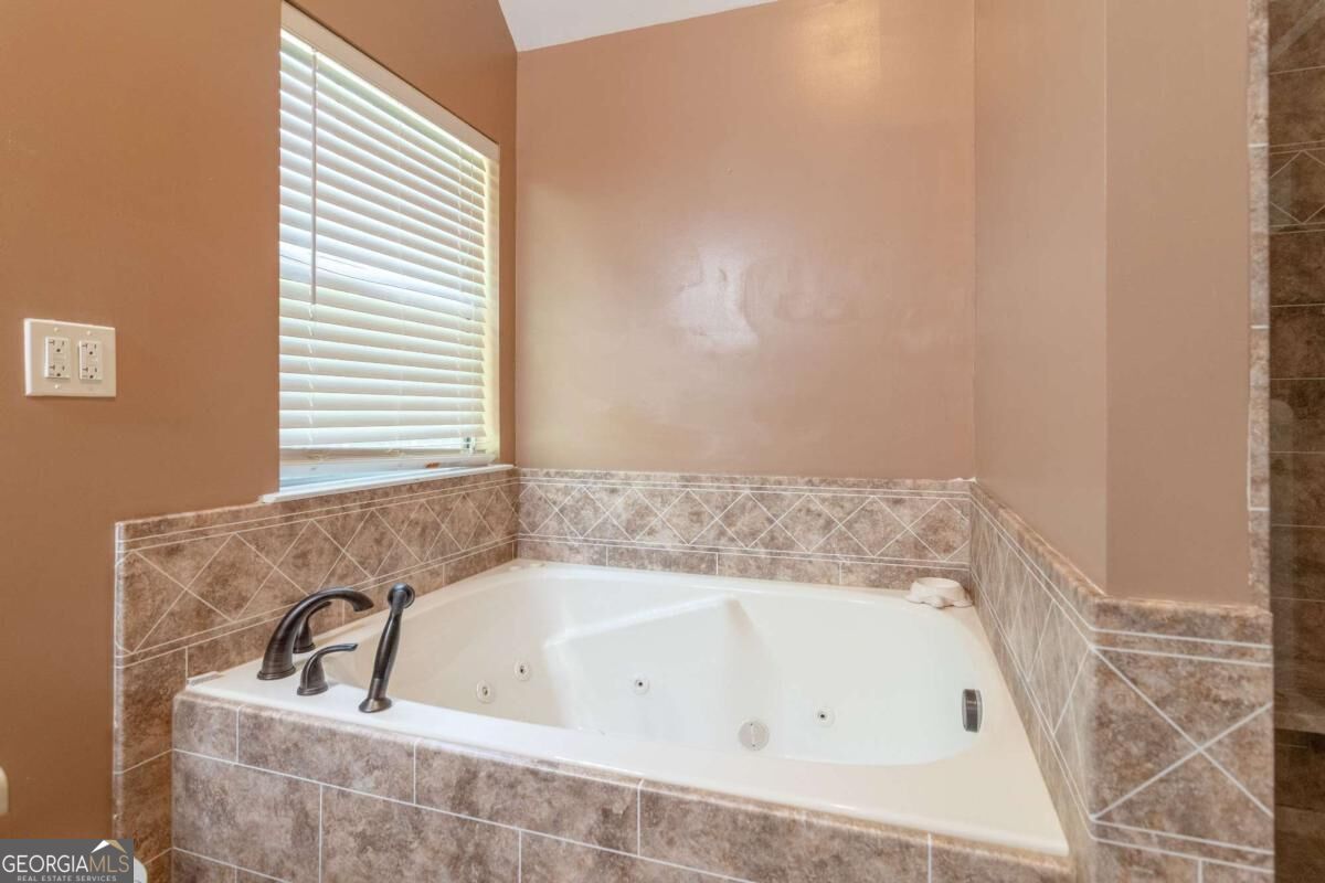 7377 Spoleto Loop Property Photo 23