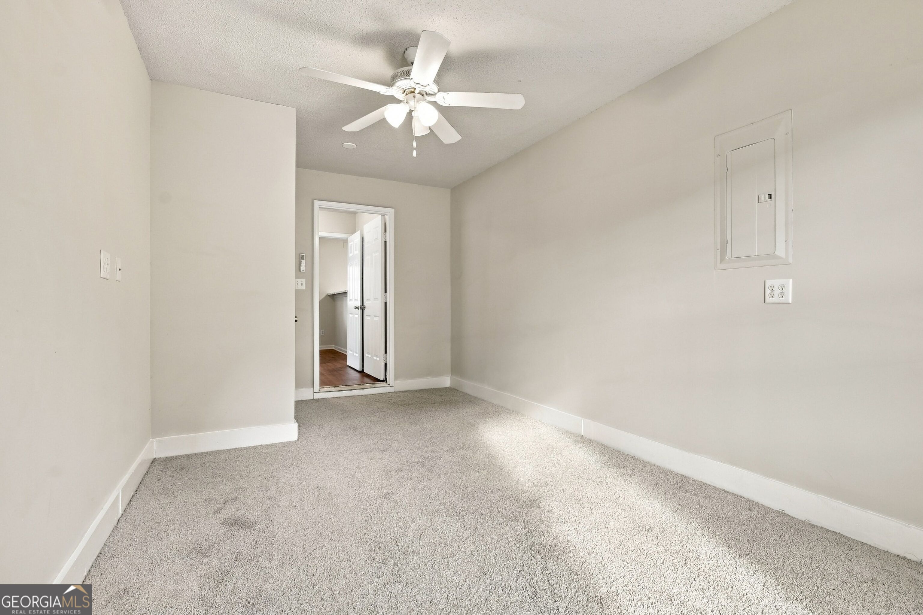 7221 Garfield Street Property Photo 18