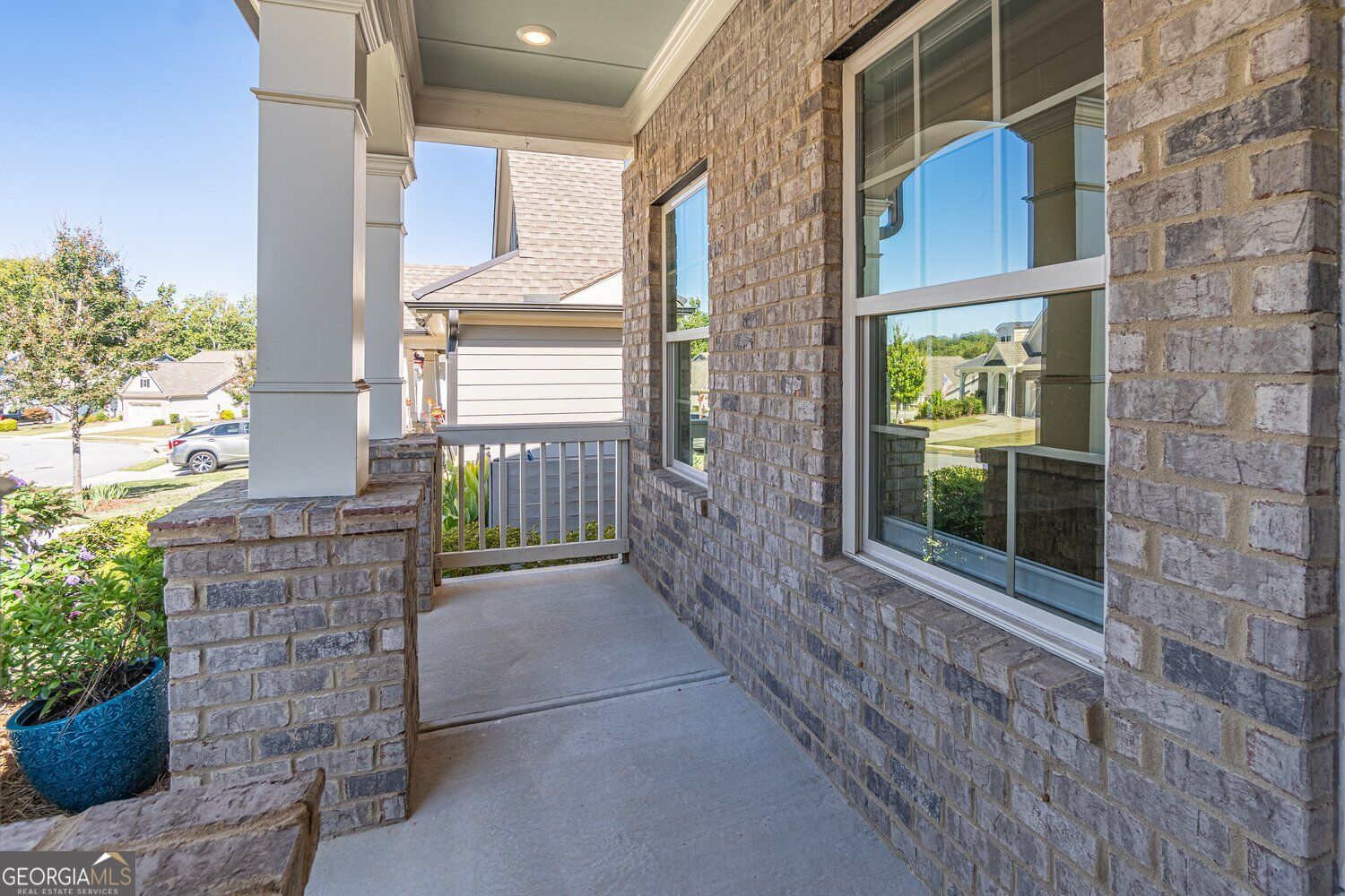 5243 Noble Oak Cove Property Photo 5
