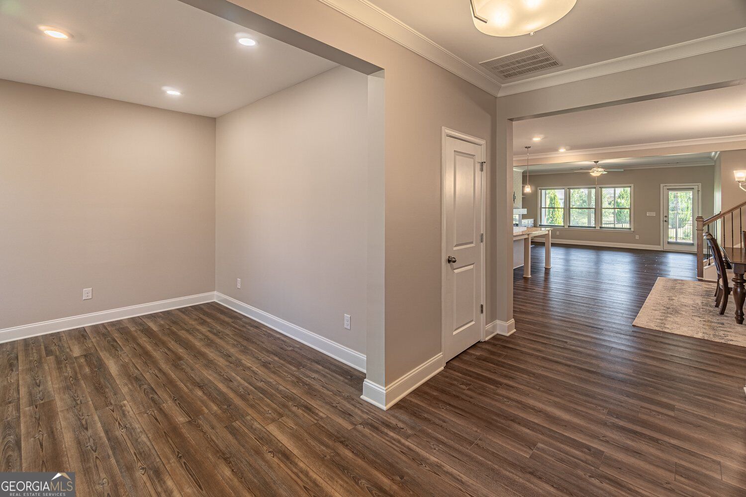 5243 Noble Oak Cove Property Photo 8