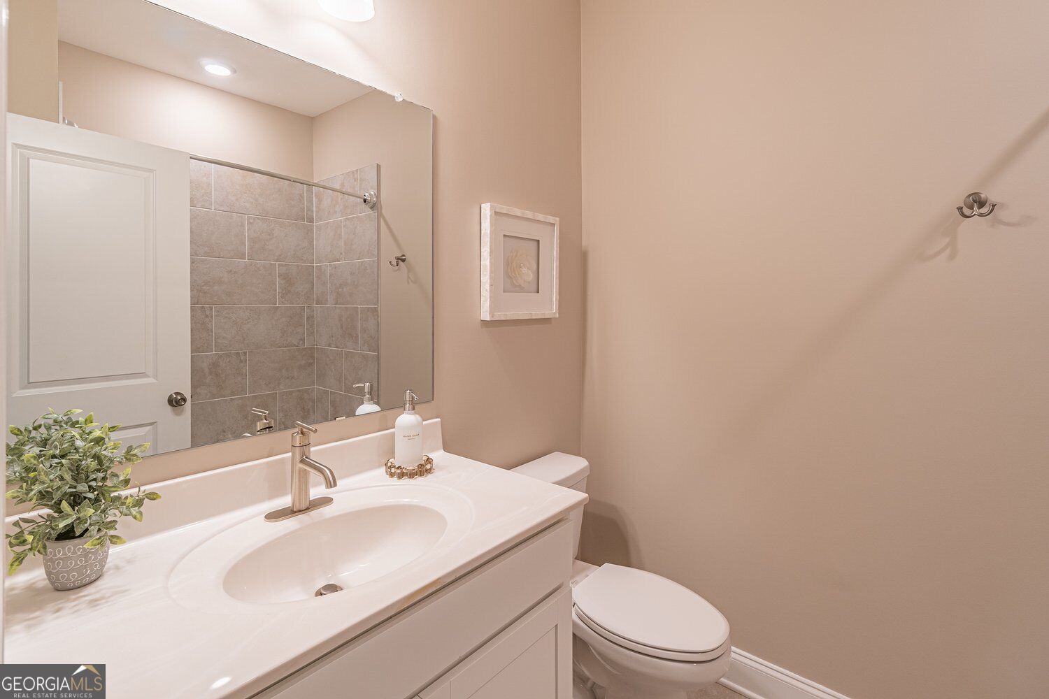 5243 Noble Oak Cove Property Photo 28